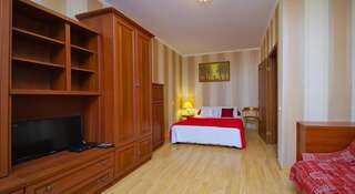 Гостиница Room-Club Апартаменты на Николая Чумичова Белгород Двухместный номер с 2 отдельными кроватями и ванной-3